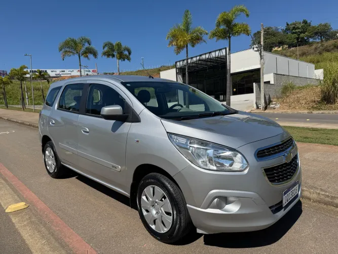 Chevrolet Spin LT 1.8 8V Econo.flex 5P Mec. 2013