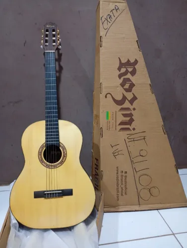 Violão Rozini RX 210 Nylon
