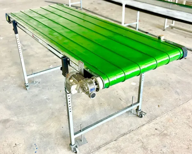 Esteira transportadora 2,50 metros x 85 cm com suporte móvel