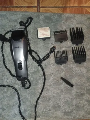 MÁQUINA DE CORTAR CABELO BRITÂNIA 