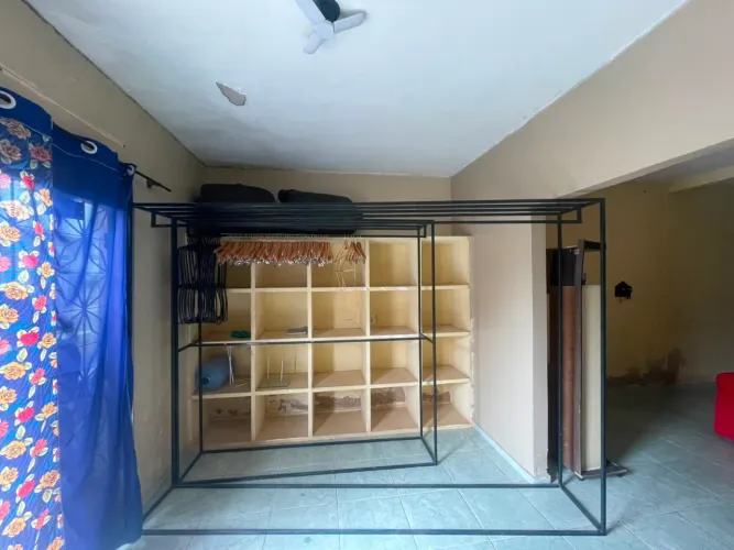 Vendo arara para loja de roupas 