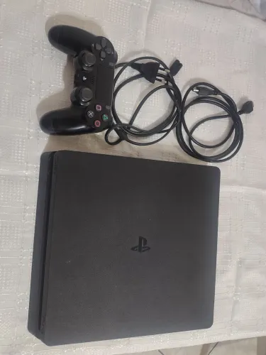 Vídeo game Ps4 1 terá de memória, (normal)