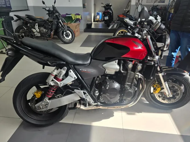 HONDA CB 1300cc Super Four Condição Única 