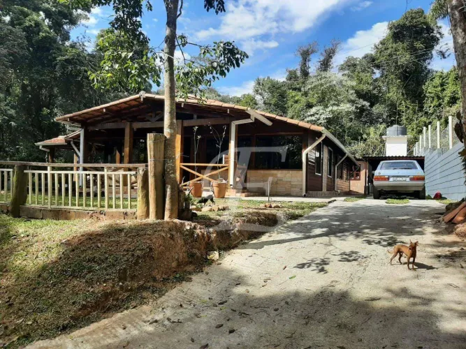 Casa com 3 quartos para alugar, 260 m² por R$ 5.865/mês - Parque do Alto - Caieiras/SP