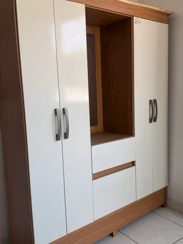 Guarda Roupa casal pequeno