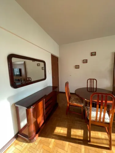 Vende edifício Esmeralda Cristina, calcadao