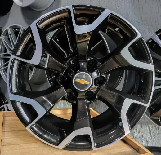 Rodas S10 aro 18 6x139 + 225/40R18 Aptany RA301 - R$ 5.190,00
