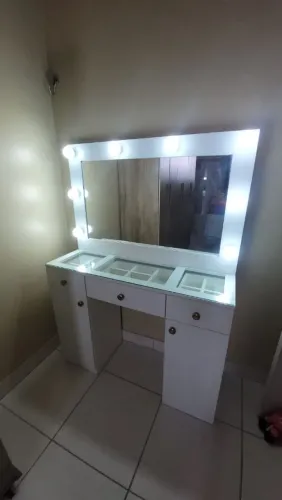 PENTEADEIRA CAMARIM PERSONALIZADAS 