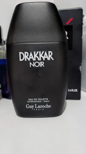 Perfume drakar noir aberto só para testar