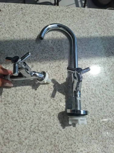 Torneira de mesa para cozinha BM ZIP Incepa, ref. B5008I9CR3, cromada e de tanque, s/ uso