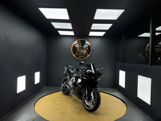 Yamaha Yzf r-1 1000 2013