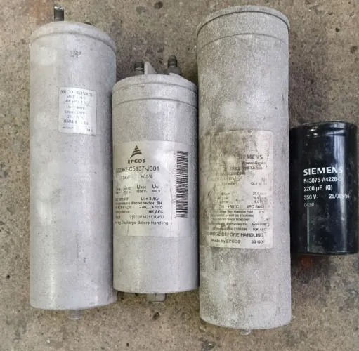 Capacitor