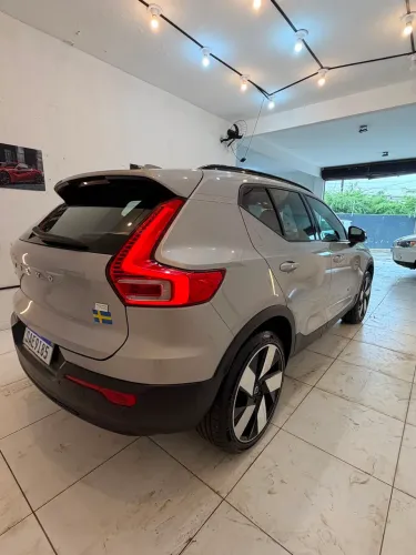 Volvo XC40 Twin Ultimate (elétrico) 2023