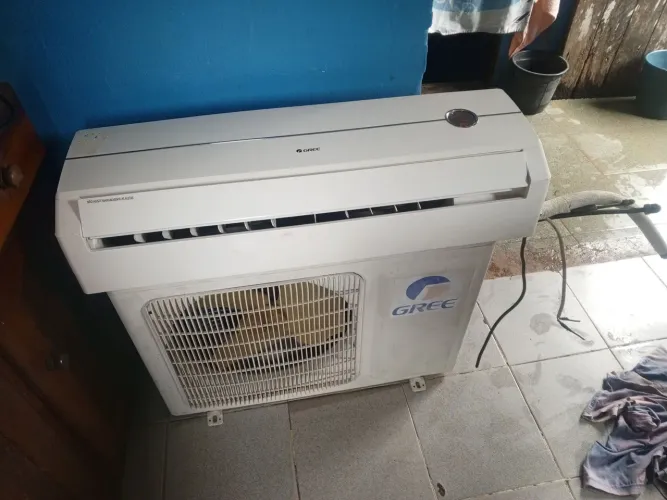 Gostaria de vender o split de 12mil btus baixei o preço pra vender logo 800 REIAS