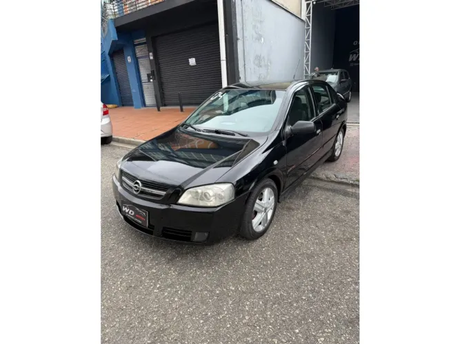 Chevrolet Astra GSI 2.0 16V 136cv Hatchback 5P 2004