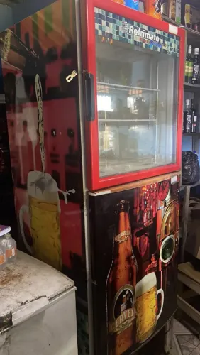 Cervejeira duas portas