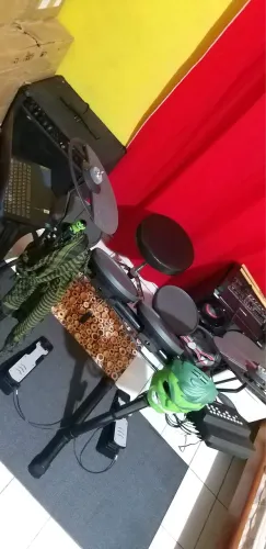 Vendo Bateria eletrônica yamaha dtx450