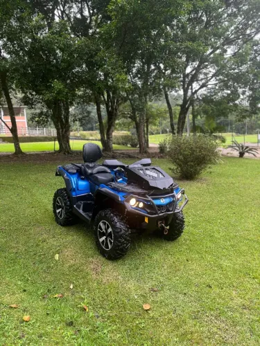 Quadriciclo Can-Am Limet 1000R 