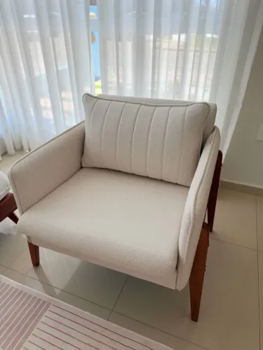 Poltrona Moderna Madeira Maciça