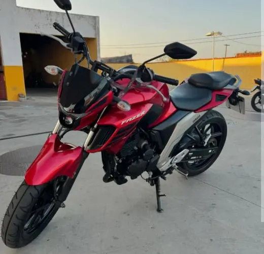 YAMAHA FZ25 2022 ENTRADA + PARCELAS