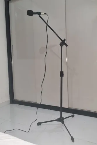 Microfone + Tripé + Cabo
