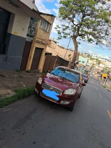 Fiat Linea LX 1.9/ 1.8 Flex 16V Dualogic 4P 2010