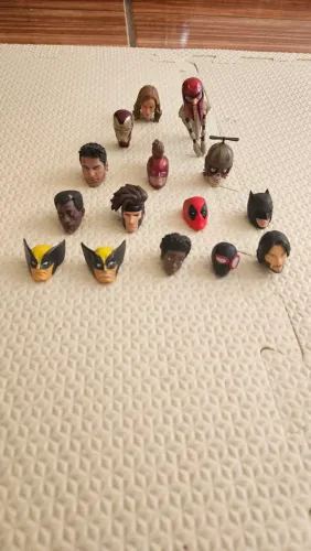 Head action figure diversas