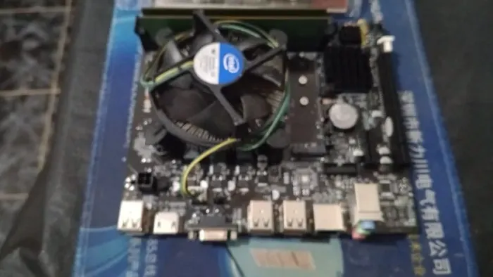 KIT completo placa mãe Hayom com I5 3470 + 8Gigas DDR3
