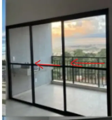 Vende-se porta de vidro 3 folhas 2 x 2,8m