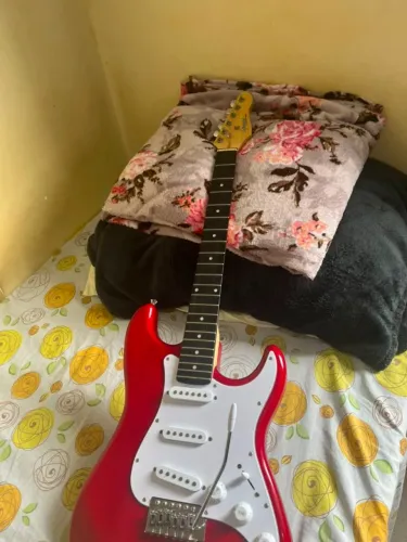 Guitarra Giannini Standard G-100 Choupo Tremolo 3 Captadores