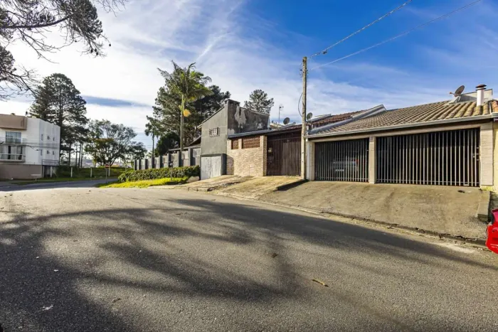 Casa para Venda em Colombo, Campo Pequeno, 3 dormitórios, 1 banheiro, 2 vagas