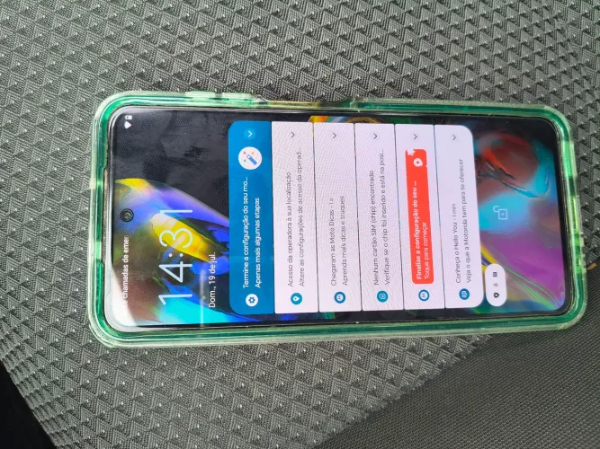 Moto G82