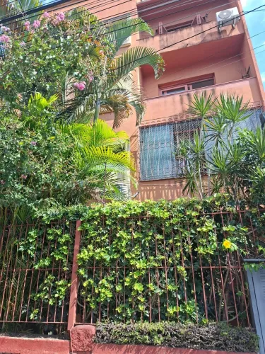 **Apartamento Mobiliado de 3 Quartos à Venda em Porto Alegre, Rio Grande do Sul**
