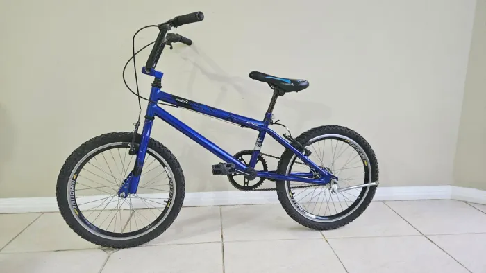 Bicicleta BMX aro 20