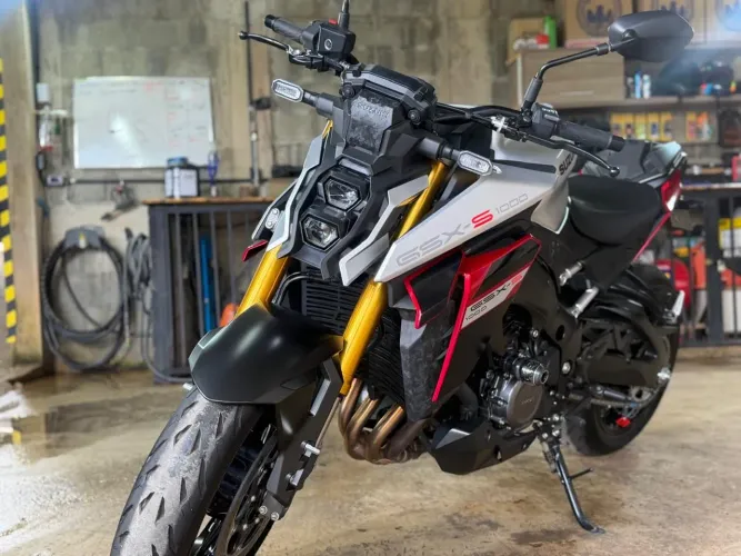 Susuki gsx.s 1000 2024 25