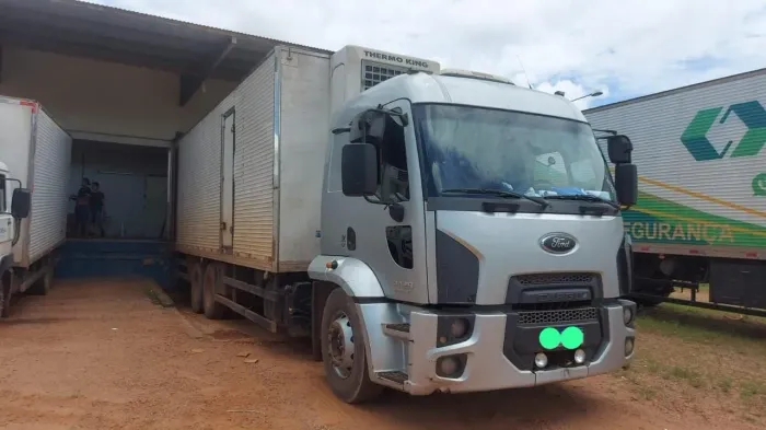 Ford 2429 6x2 baú Refrigerado<br>Ford 2429 6x2 baú Refrigerado