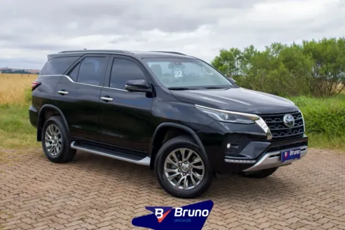 Toyota Hilux SW4 SRX 4X4 2.8 TDI 16V Dies. Aut. 2022