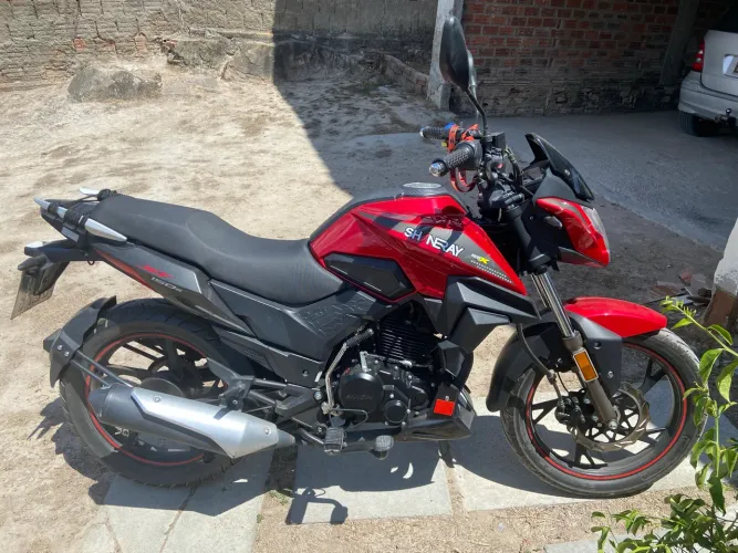 Moto nova excelente oportunidade 