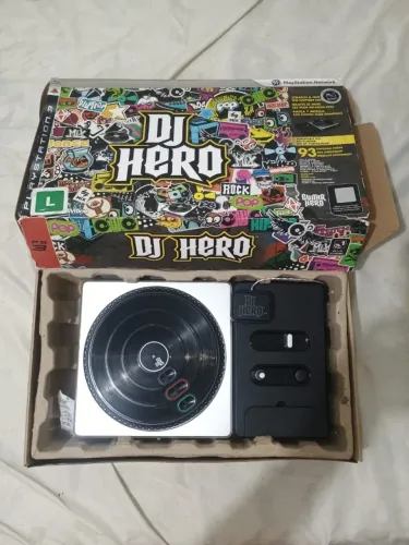 Lote Retrô: PS2 Slim, Mega Drive, DJ Hero e Jogos