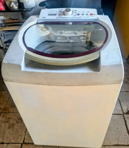 Vendo máquina de lavar roupa funcionando perfeitamente com garantia e frete grátis 