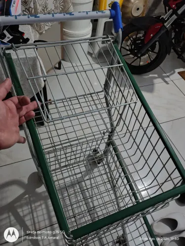 Carrinho de mercado/compras novo.