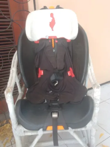 Cadeira Burigotto excelente para transportar seu filho de até 40 kg e até 12 anos