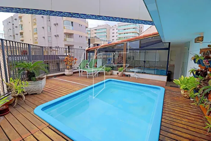 Triplex para venda tem 370 metros quadrados com 5 quartos em Praia do Morro - Guarapari - 