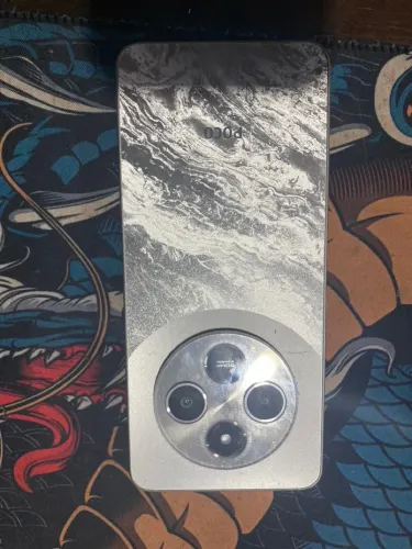 Celular cm novo poco c75