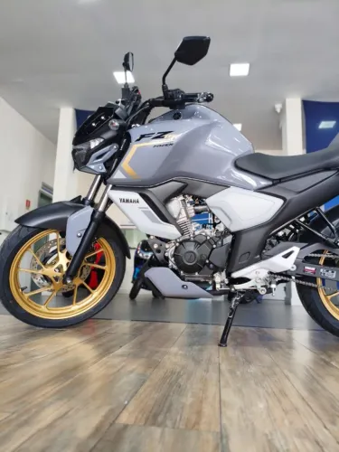 NOVA FAZER FZ15 CONNECTED - 2026 - Performance e economia no ritmo do seu dia!