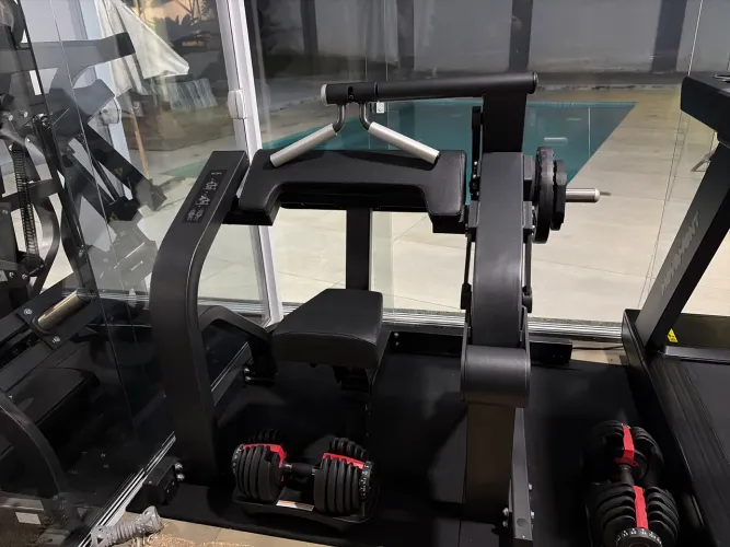 Máquina profissional de bíceps para academia