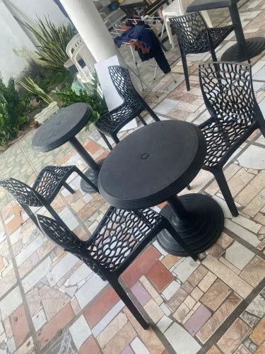 Mesa com cadeira