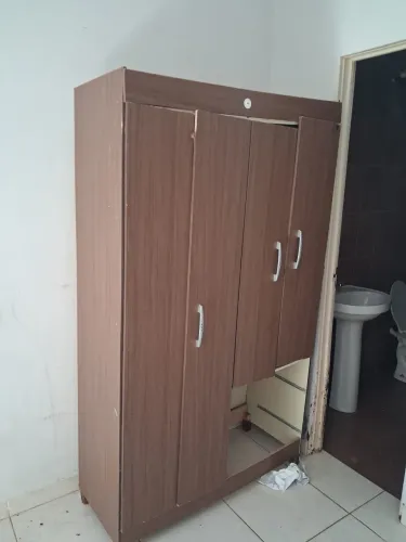 Guarda roupa e balcão de cooktop
