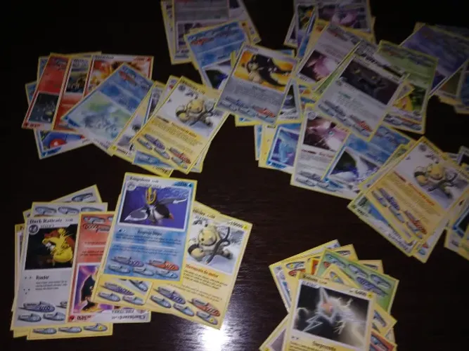 Coleção de Cartas Pokemon de Banca - Paralela