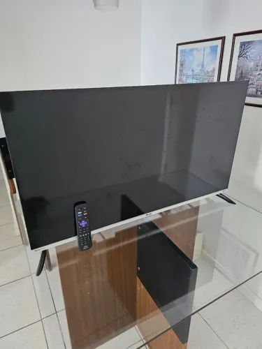 Smart TV Philco 42 polegadas Roku com controle remoto